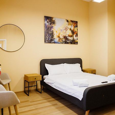 Studio In Old Town'S 1752 Hotel Тімішоара Екстер'єр фото
