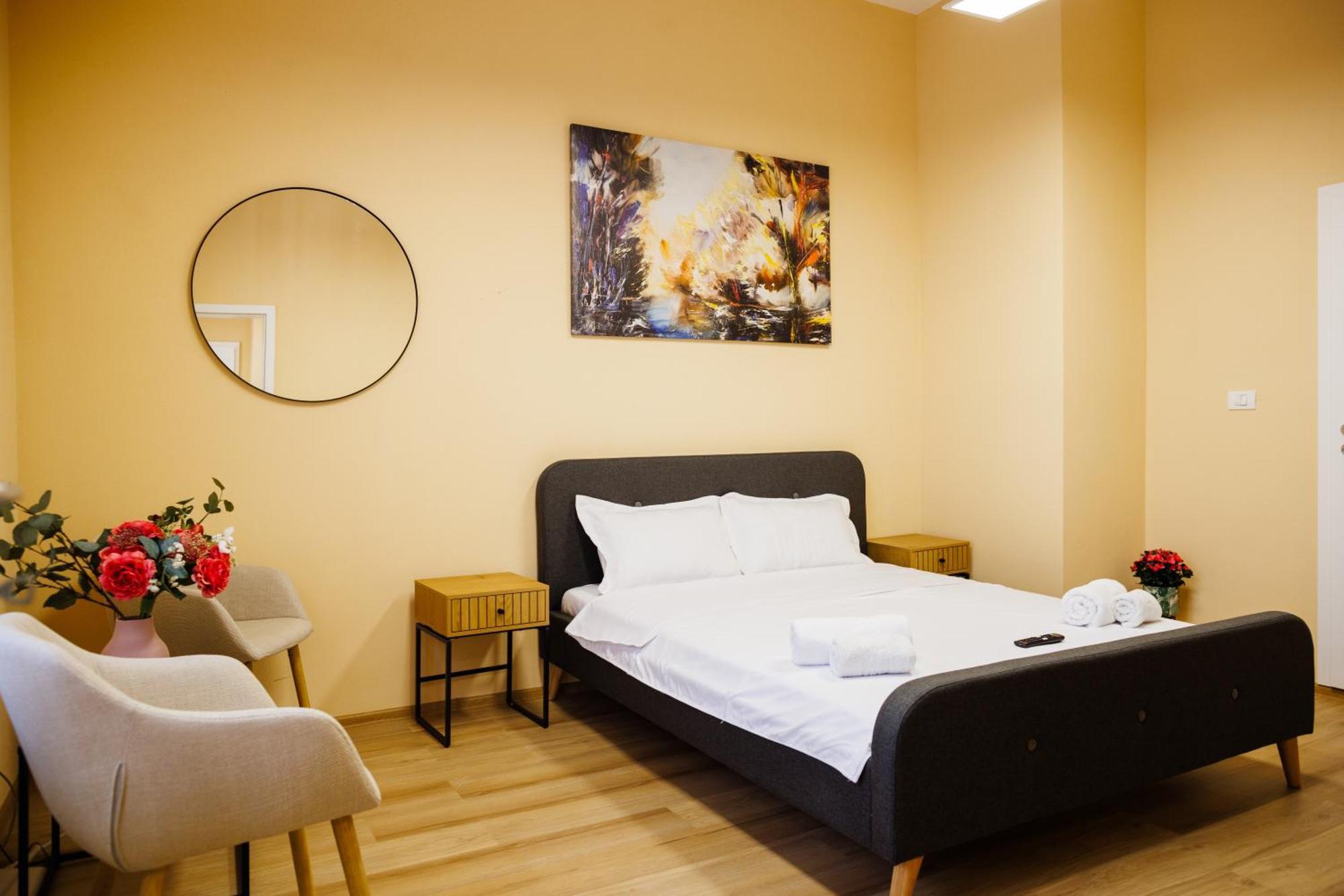 Studio In Old Town'S 1752 Hotel Тімішоара Екстер'єр фото